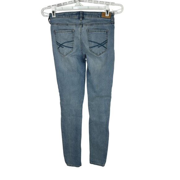 Aeropostale Light Wash Jeggings Womens Size 6 Comfortable Stretch Denim Jeans - Picture 2 of 5